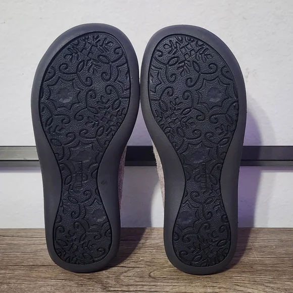 LL Bean Daybreak Scuffs Dog Women's Slippers Size 9 Gray - Picture 6 of 9